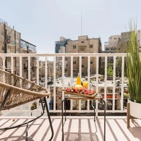 Ben Yehuda, 3 Lovely Flats In The Same Building Jérusalem Extérieur photo