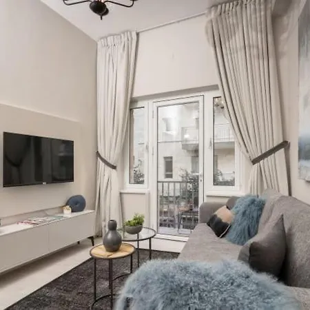 Ben Yehuda, 3 Lovely Flats In The Same Building Jérusalem Extérieur photo